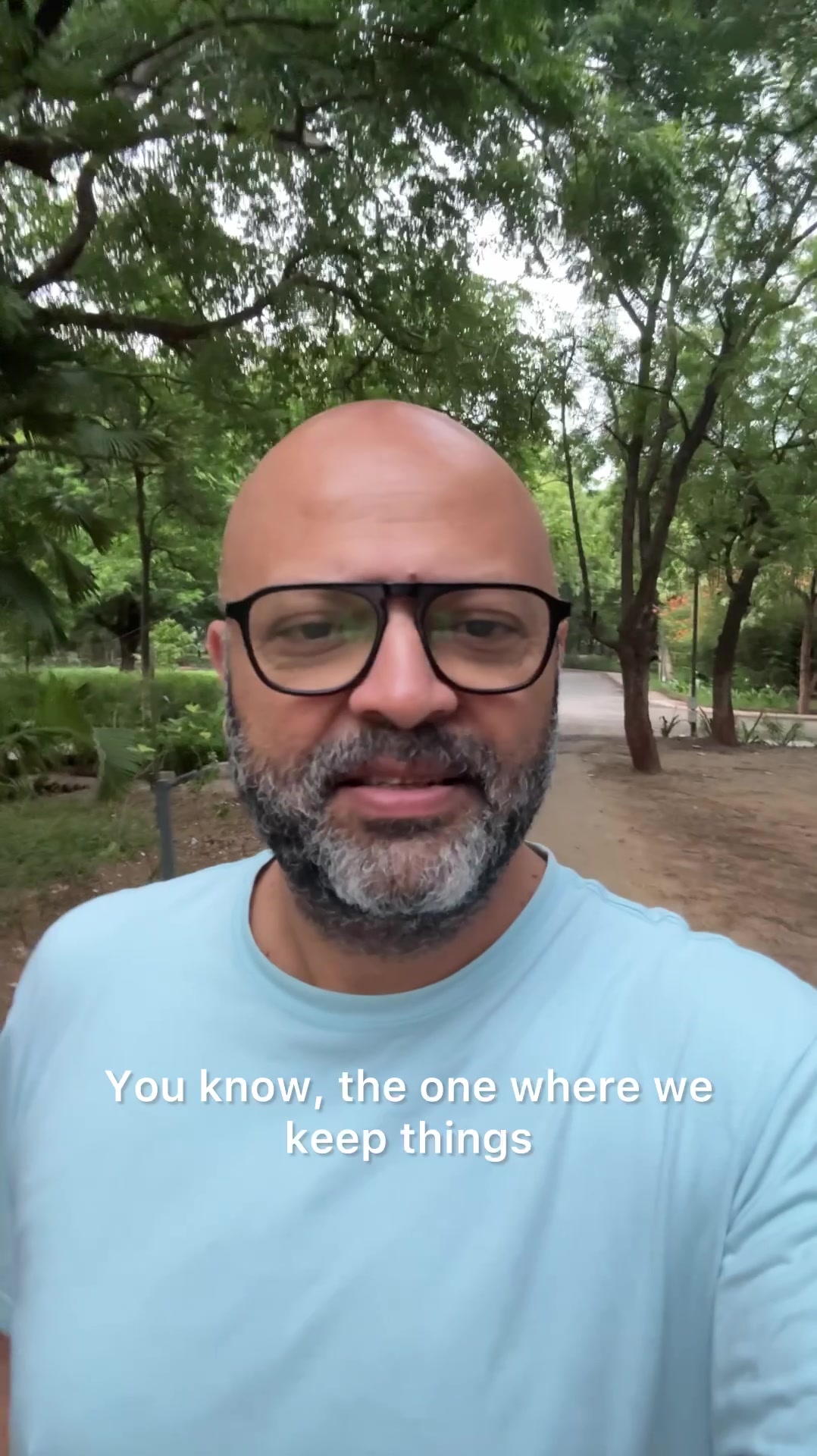@thetravelingprofessor