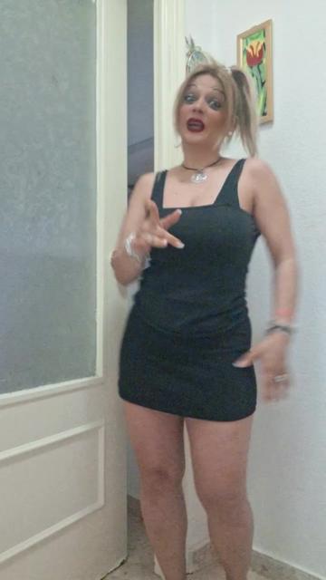 @lola