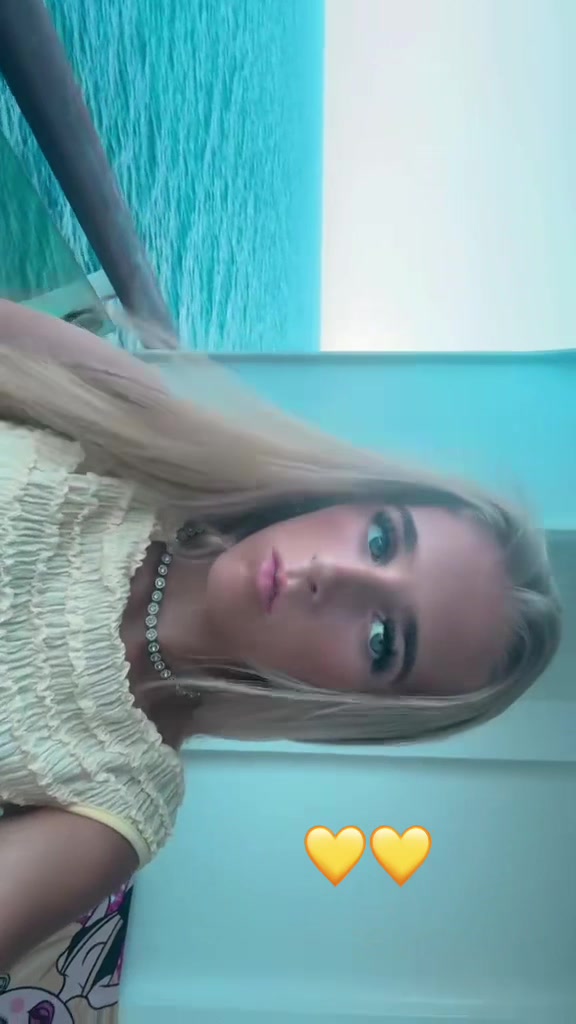 @𝐈.𝐌 🪭🥂🍒