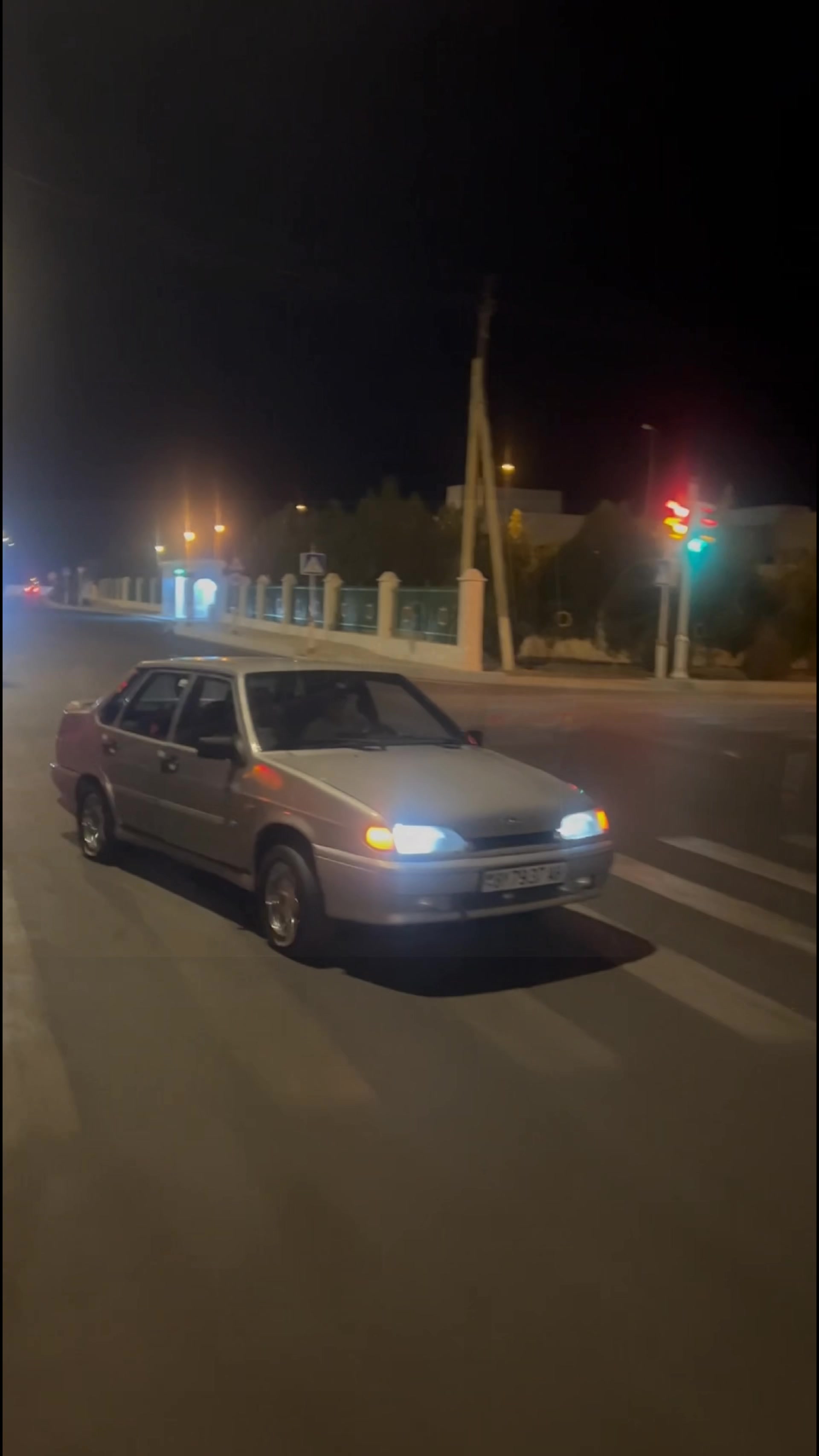 @عزيز