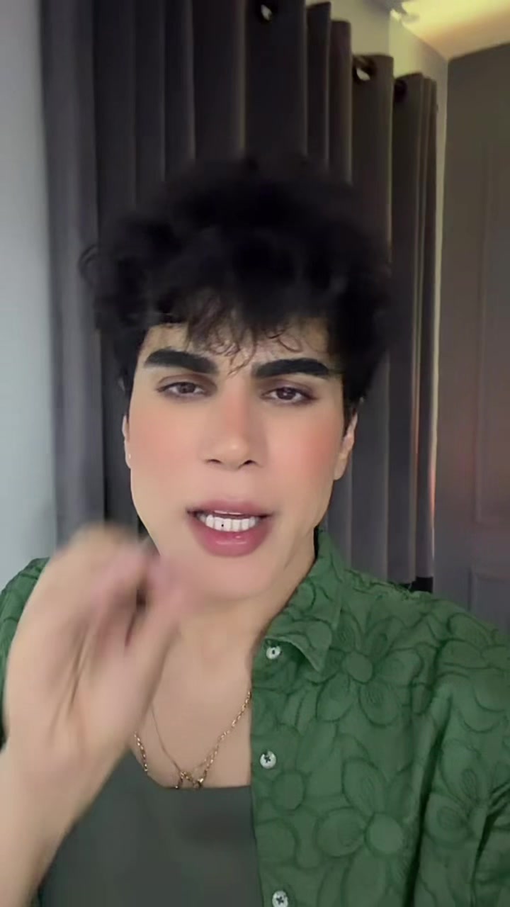 @Ken_