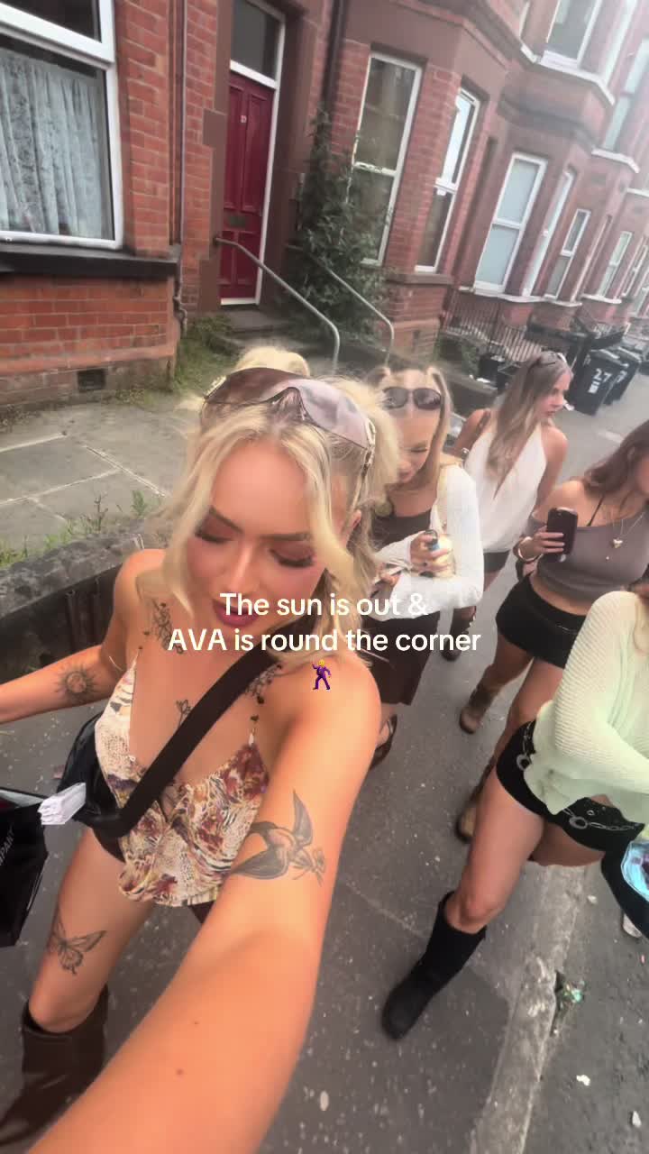 @Leah Violet