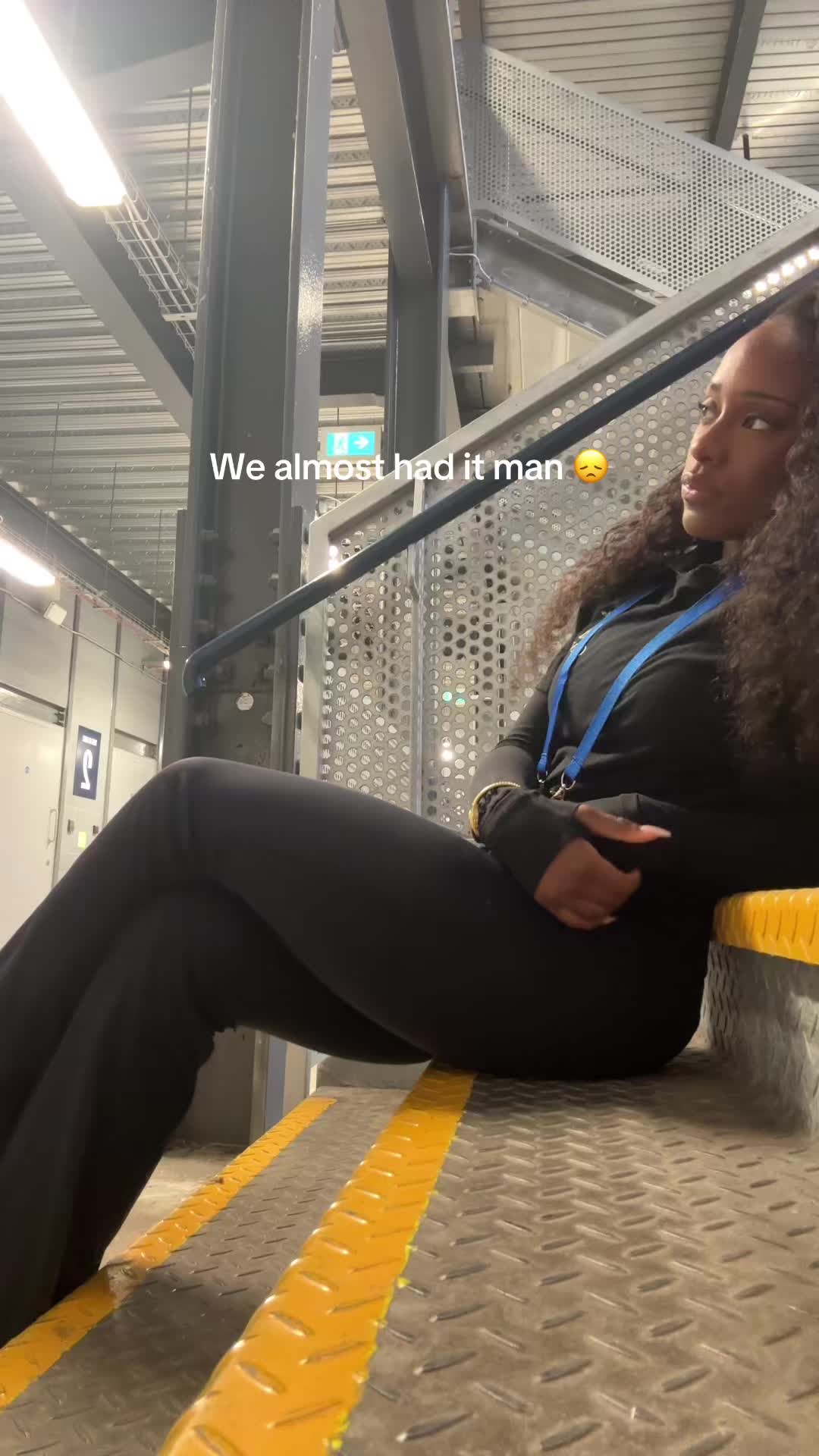 @𝐌
