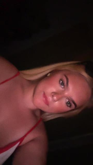 @Amielouise18