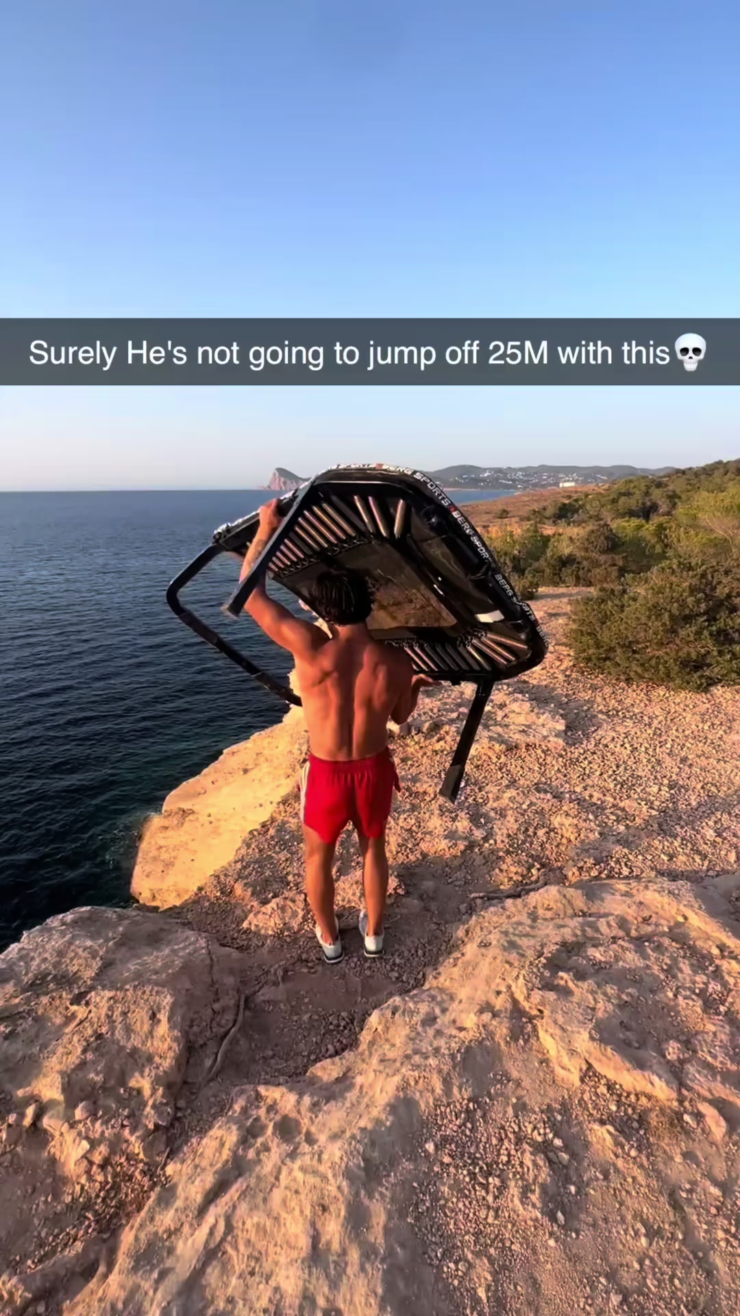 @RED SHORTS GUY