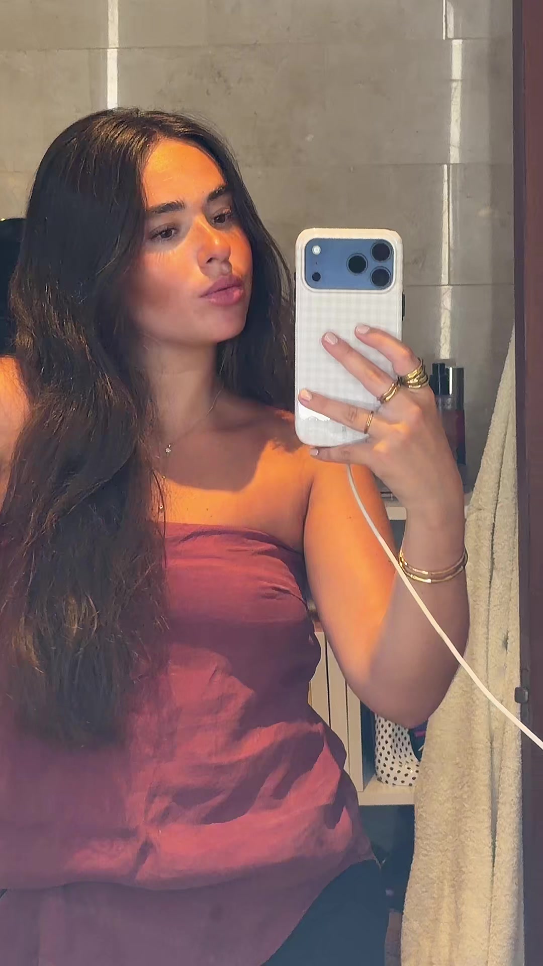 @Sara Barrial