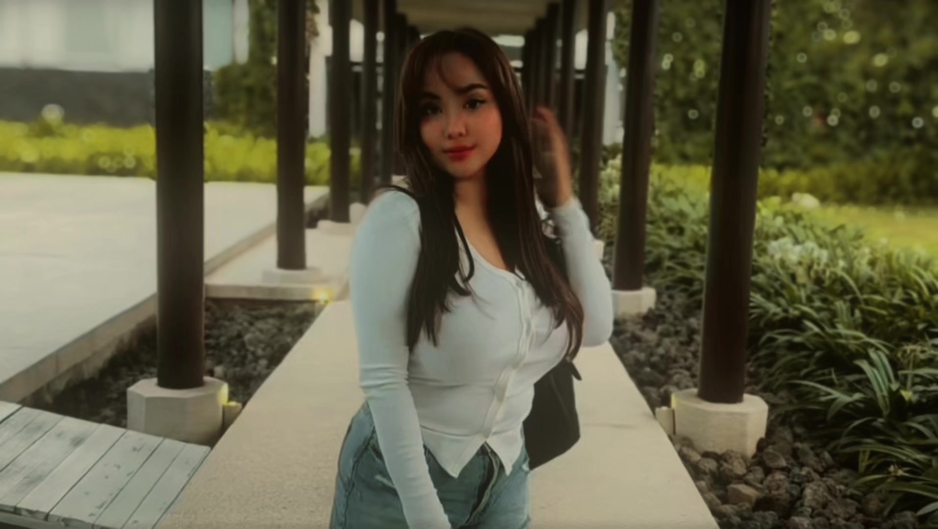 @woshella