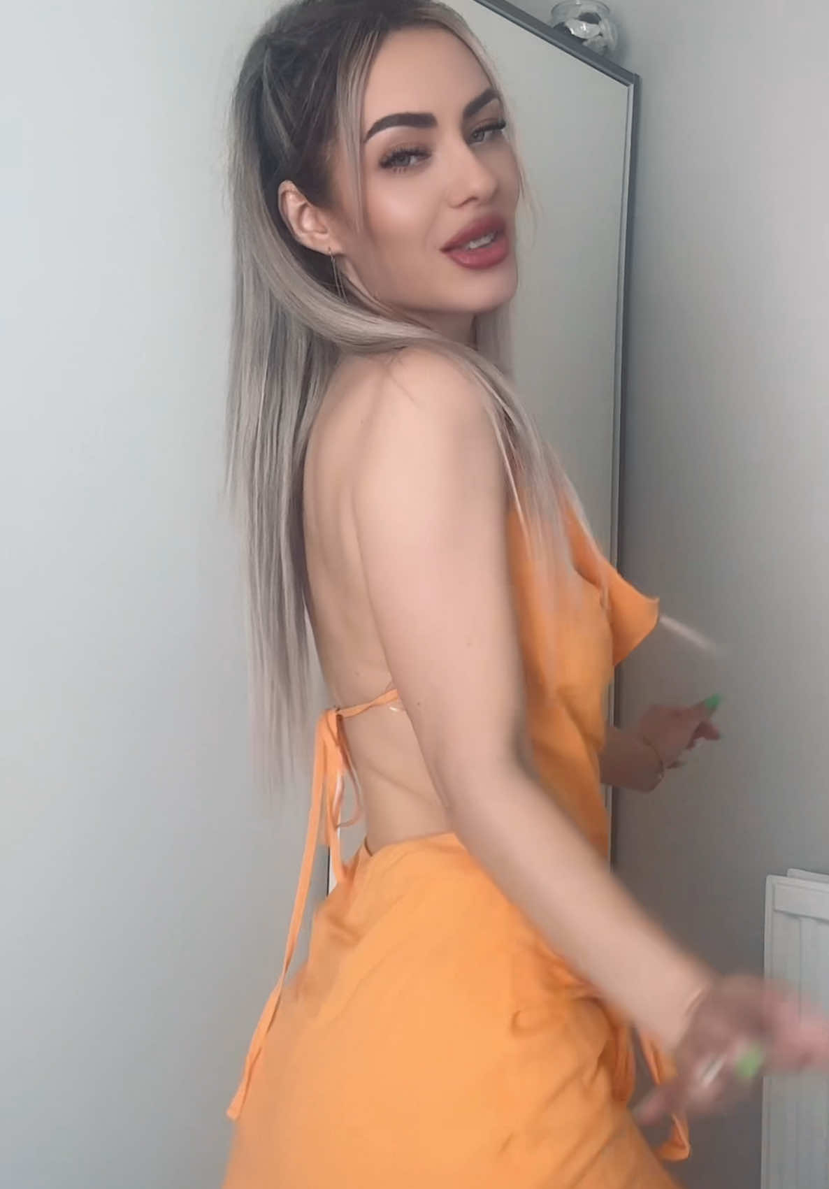 @Elena Gutu