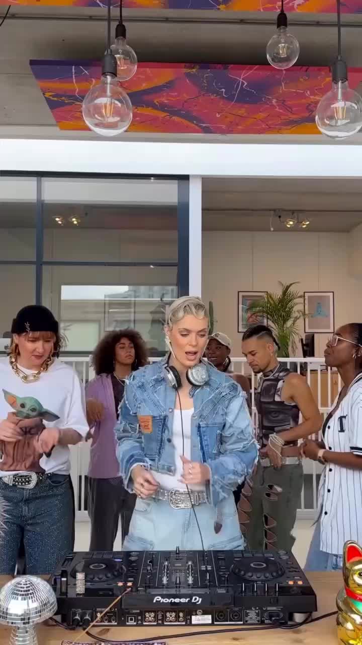 @GroovyGrace🦋&hearts;️🦋