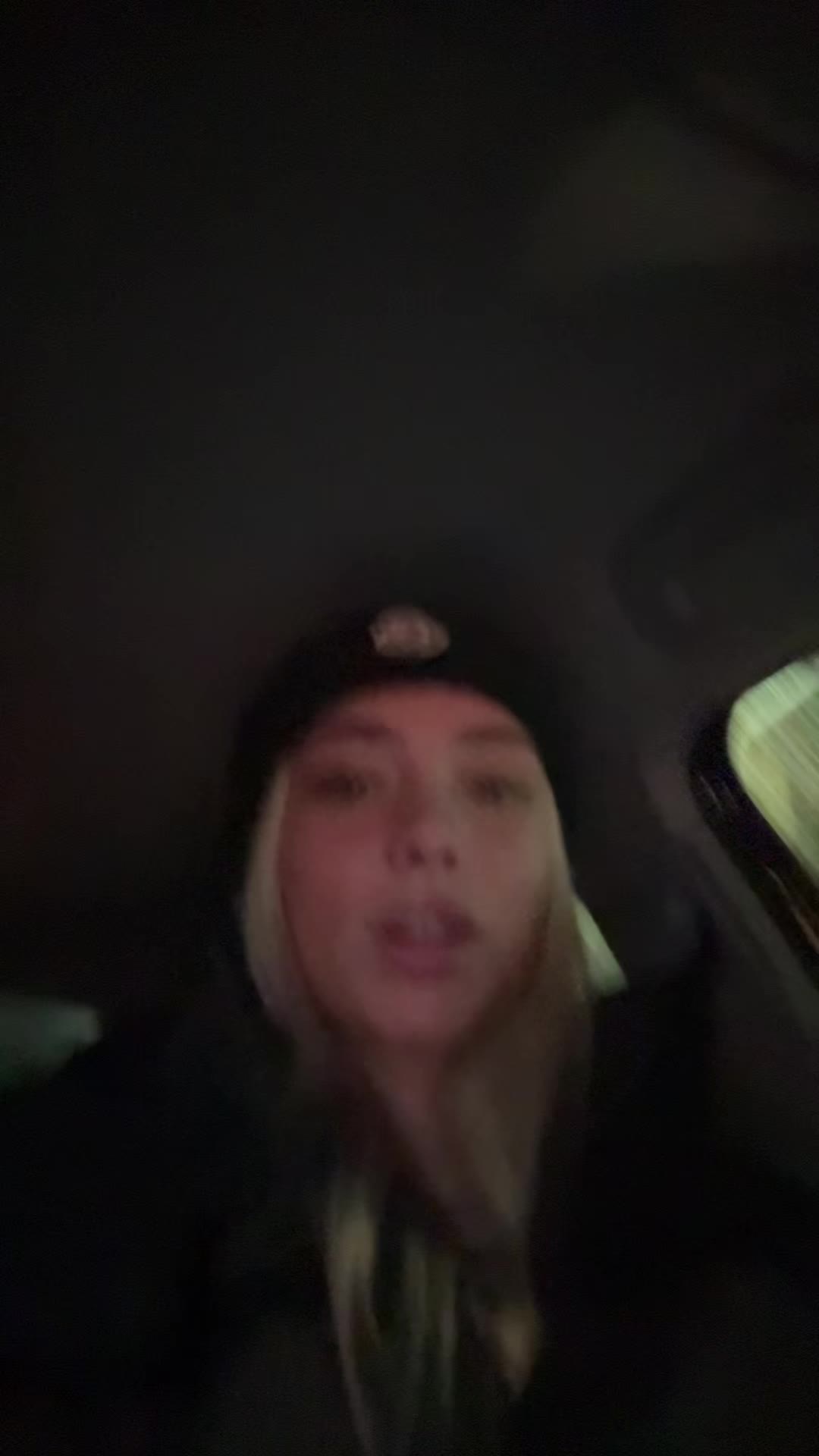@⃟
