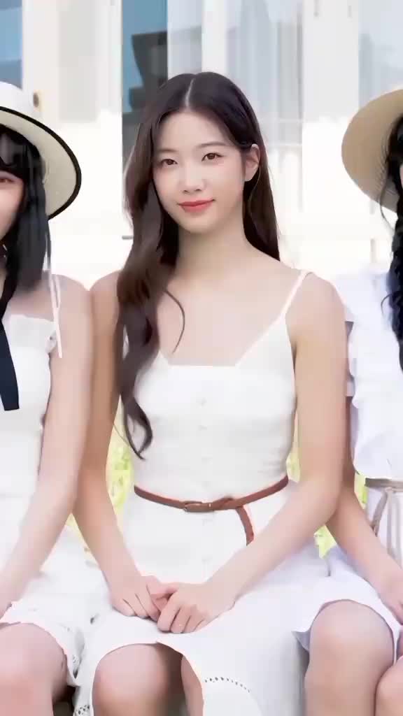 @໒ cece ♡ ‘𝚜 zuha ྀ໒