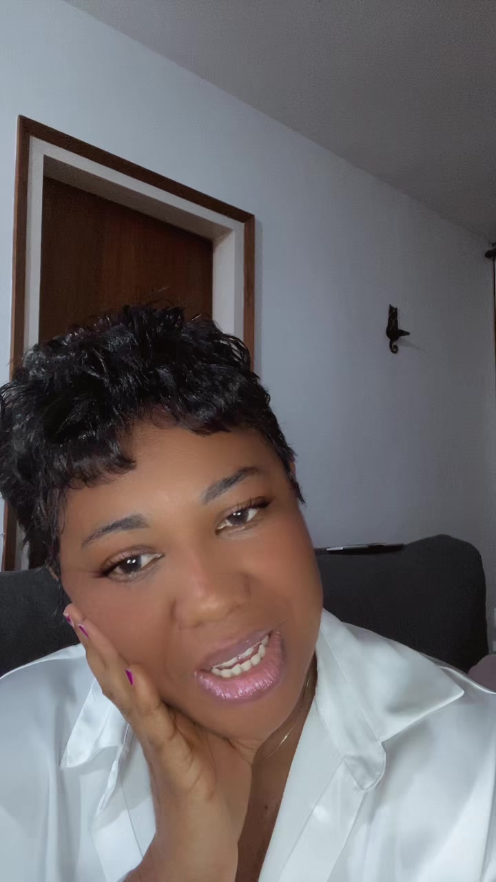 @Queen_Addae