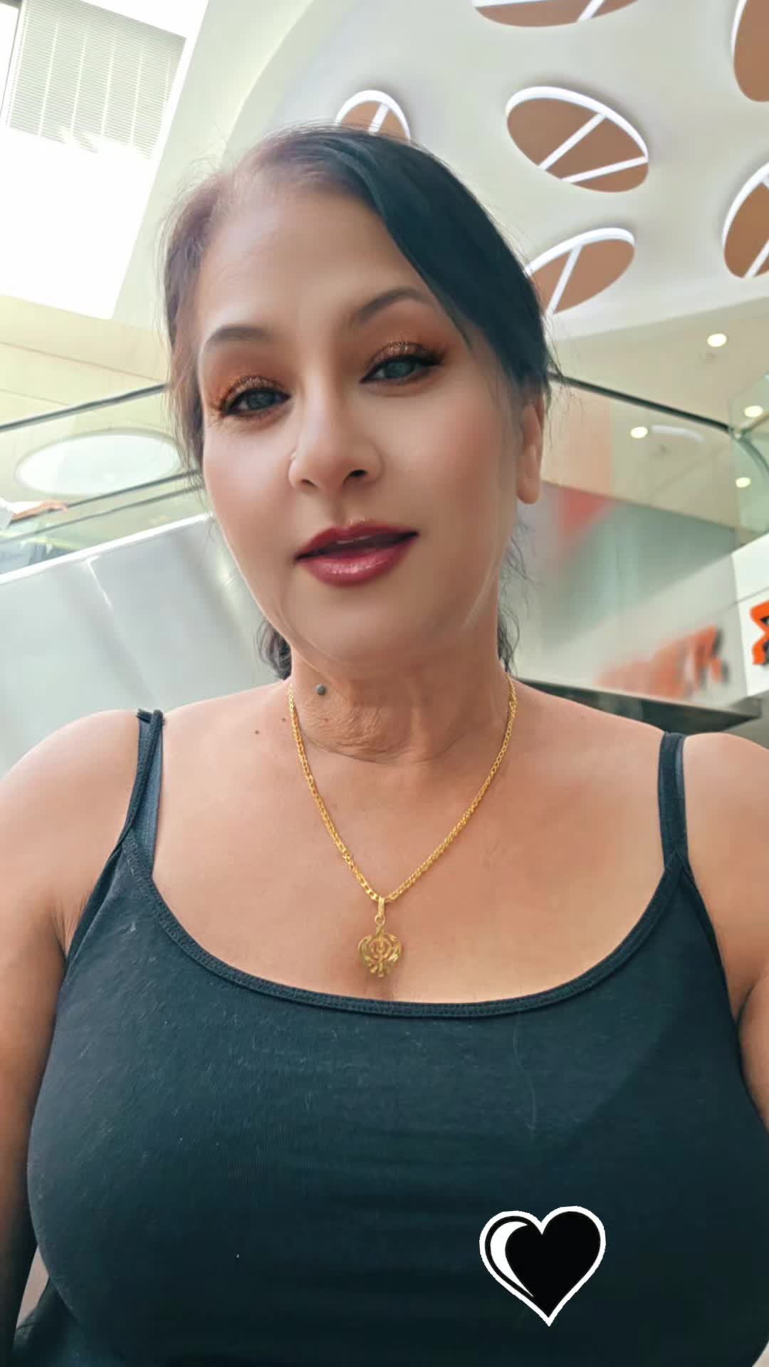 @❤️🧿Madhu Matharu🧿❤️