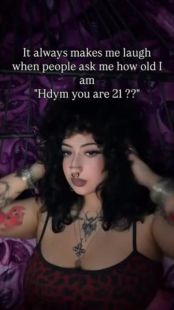 @Demon Girl 🖤