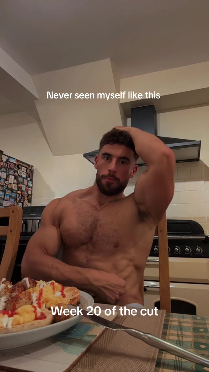 @Phil Andrew 🦍
