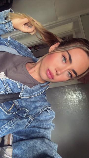 @Littlemysterious🌸🍒