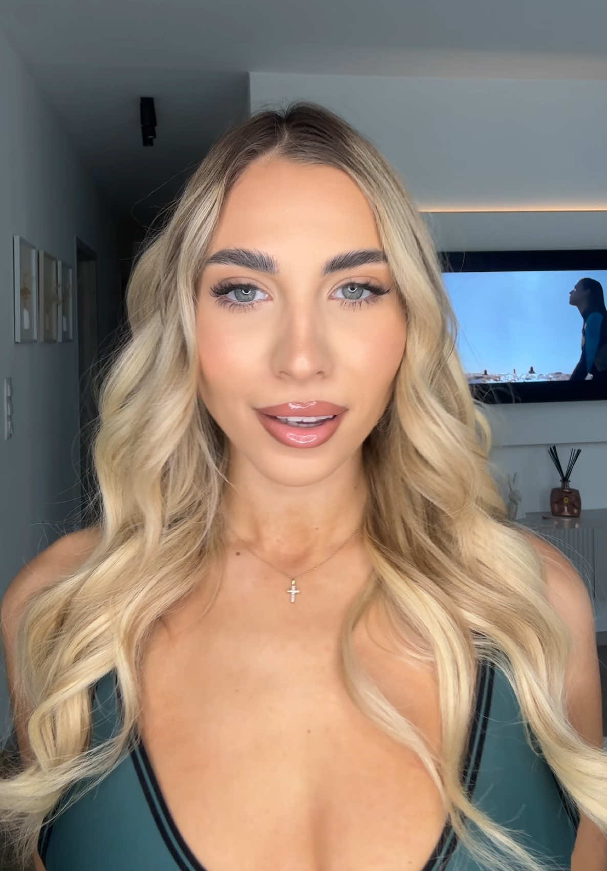 @VarehaPetra