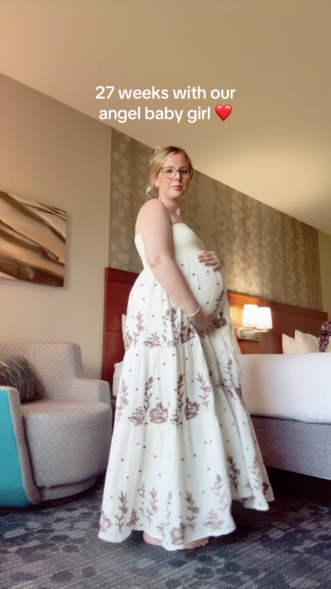 @Song W. | Mom of 5 + preg