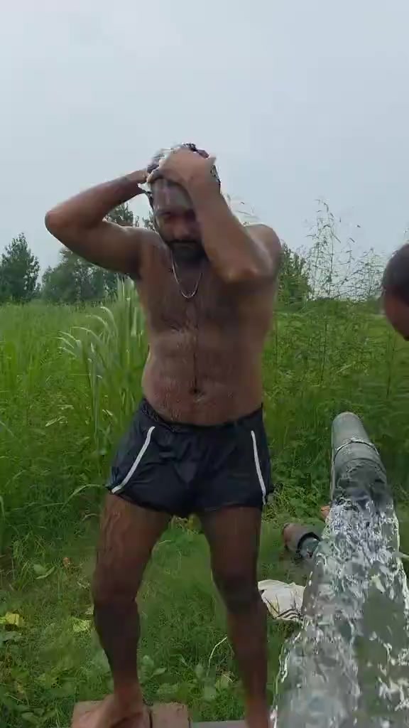 @ONLY Pakistani Daddy👍