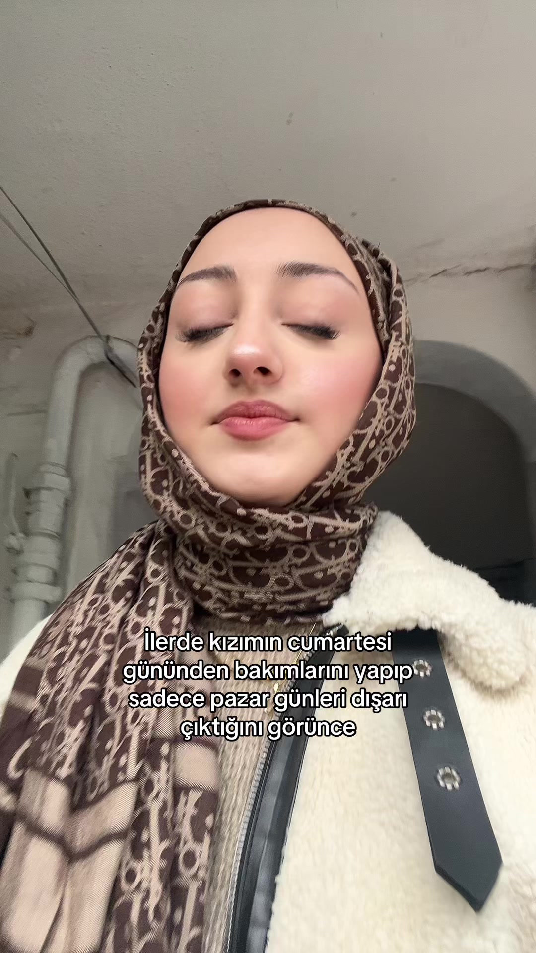 @M.C