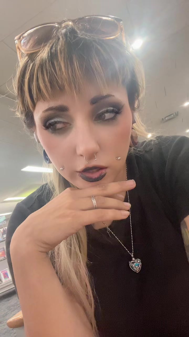 @xbaby_ghoul