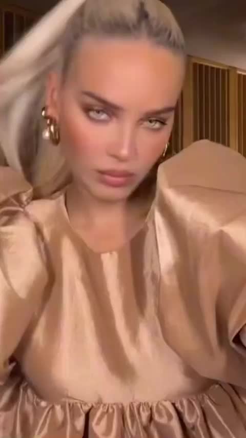 @Liane | Anne-Marie Fan page