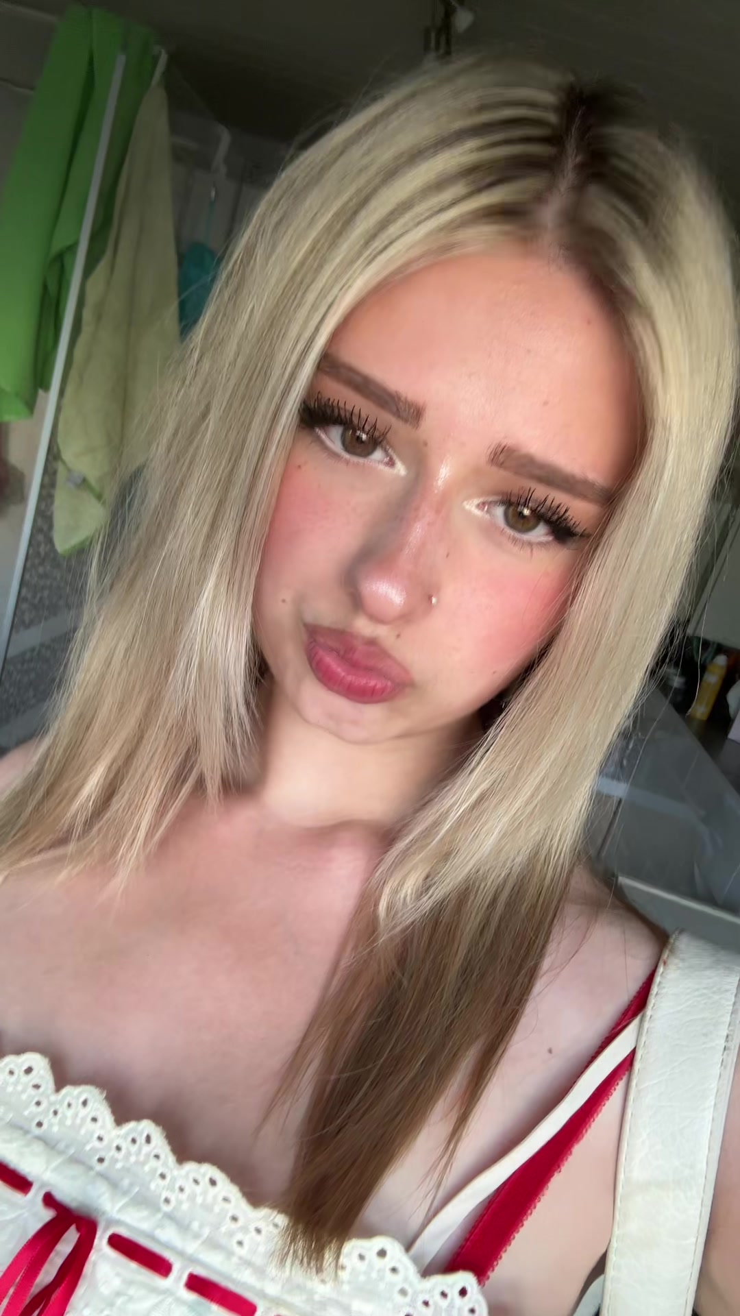 @️