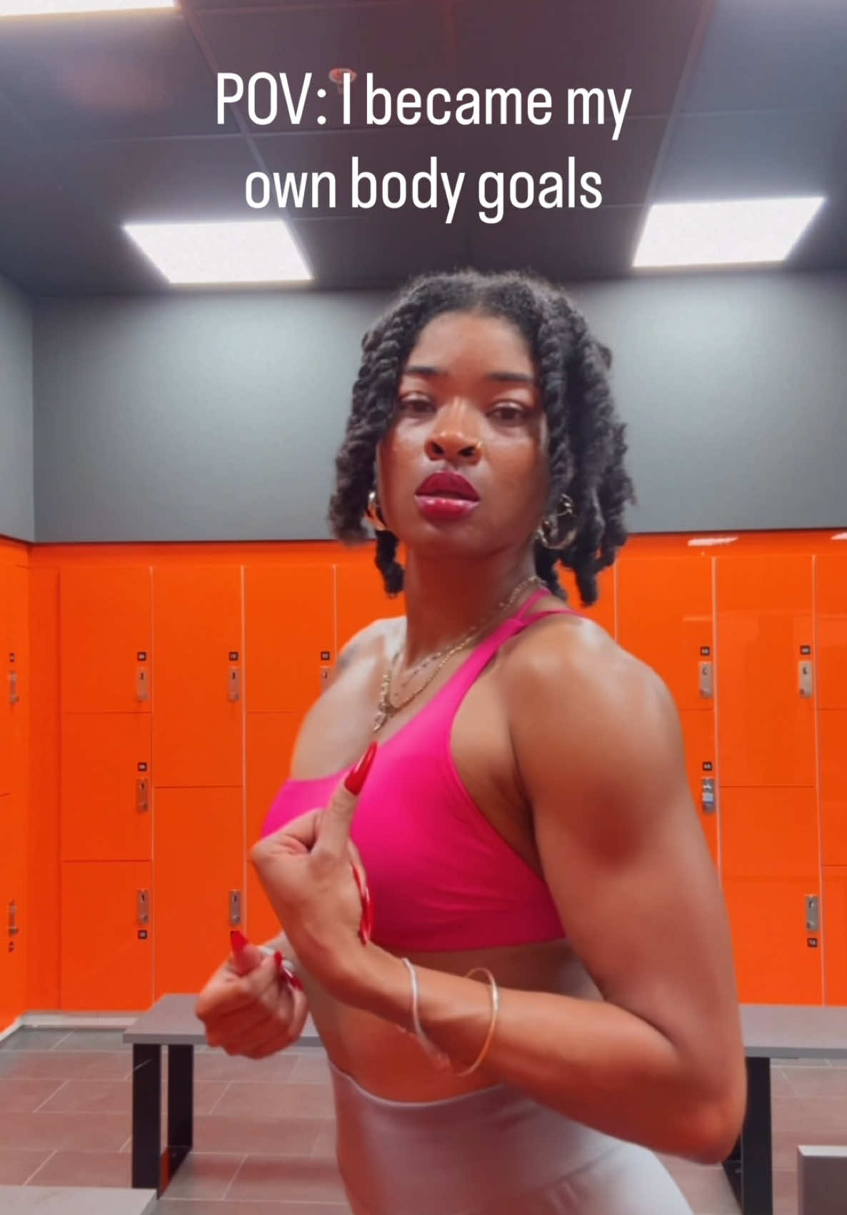 @CurlyHairToya