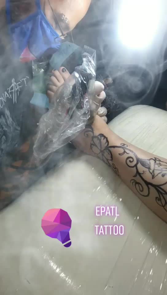 @𝕮𝖗𝖎𝖒𝖘𝖔𝖓 𝕽𝖆𝖛𝖊𝖓