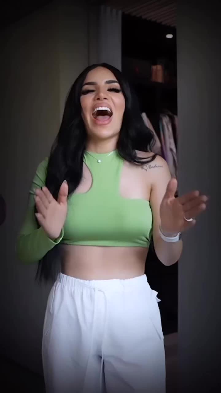@Labellezadekimloaiza
