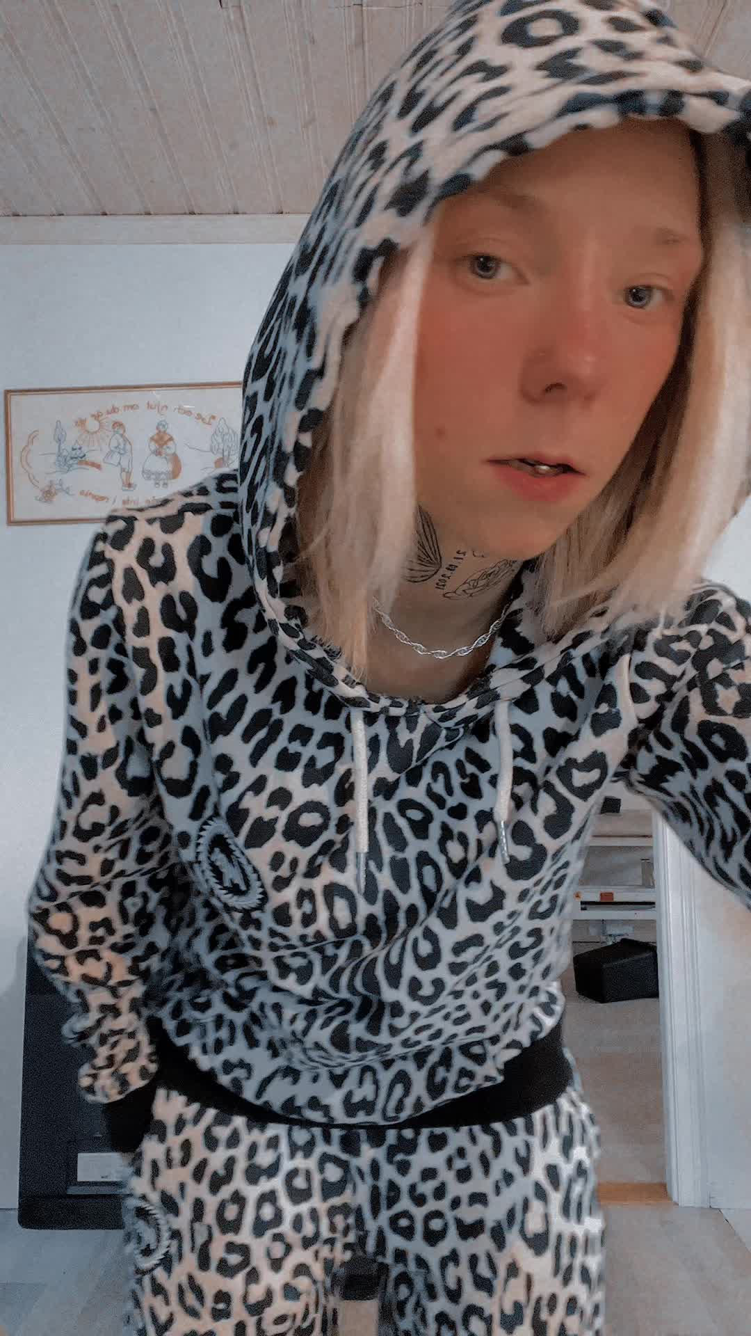 @Lizzieboss