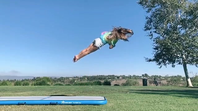 @🤸🏻♂️