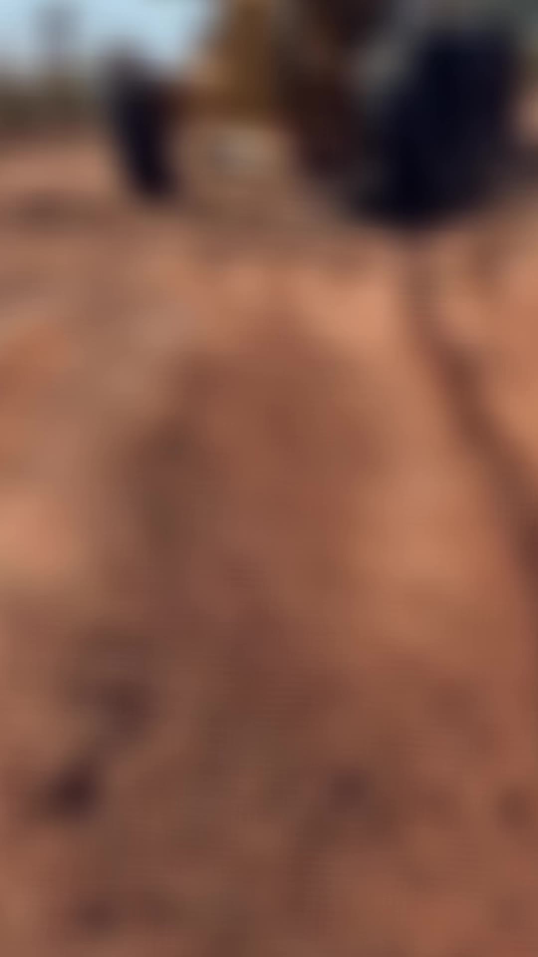 @Ro
