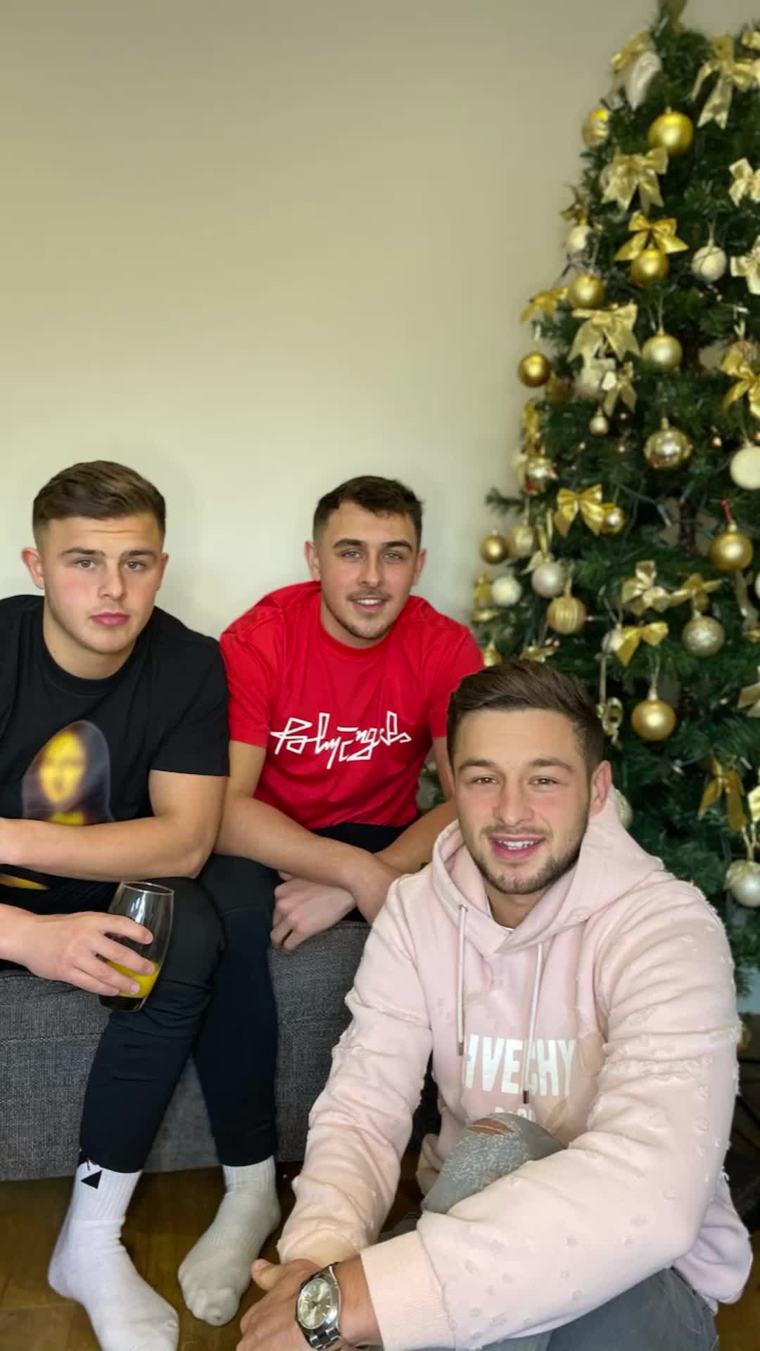 @MollisonBrothers