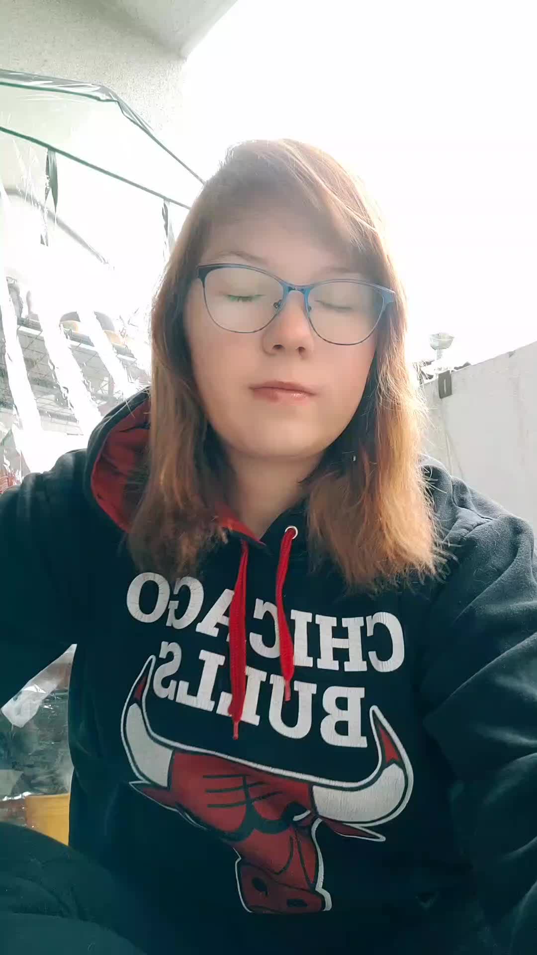 @Sarah_blue