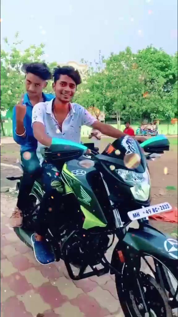 @suraaaj__