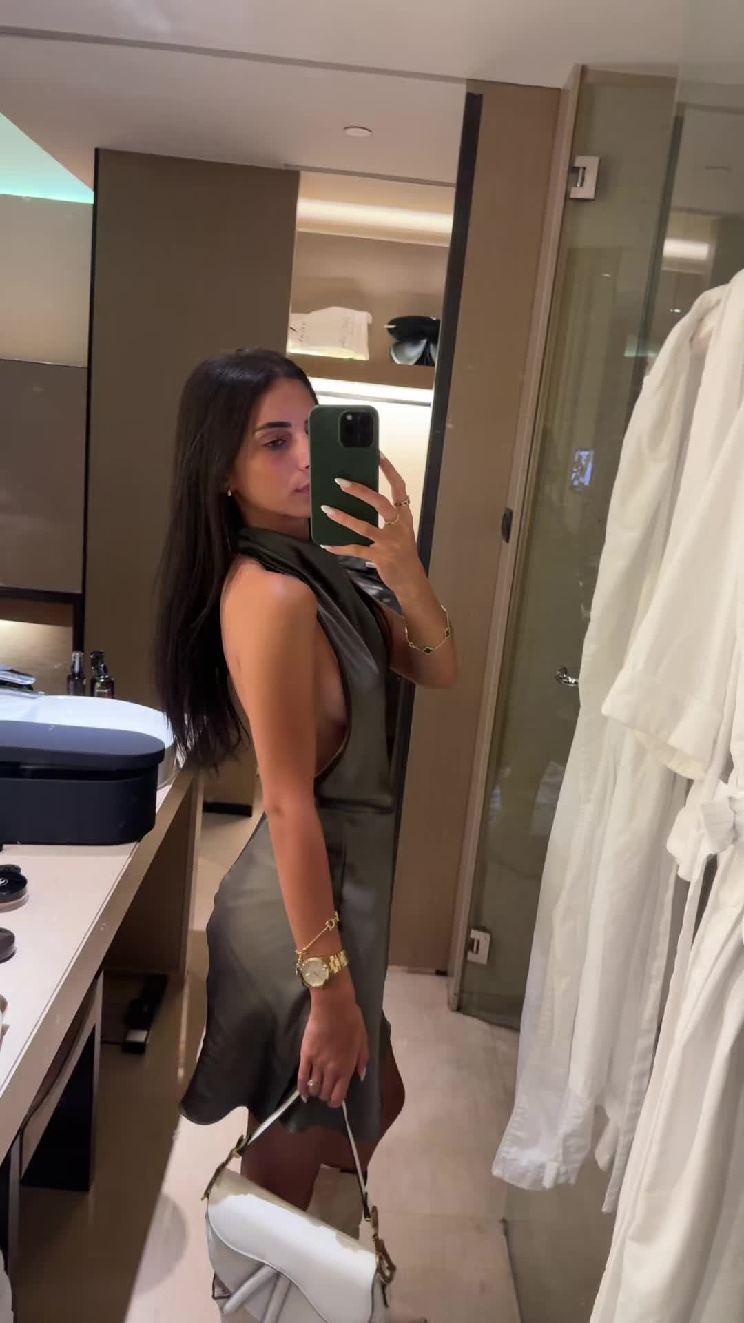 @shiraeliya