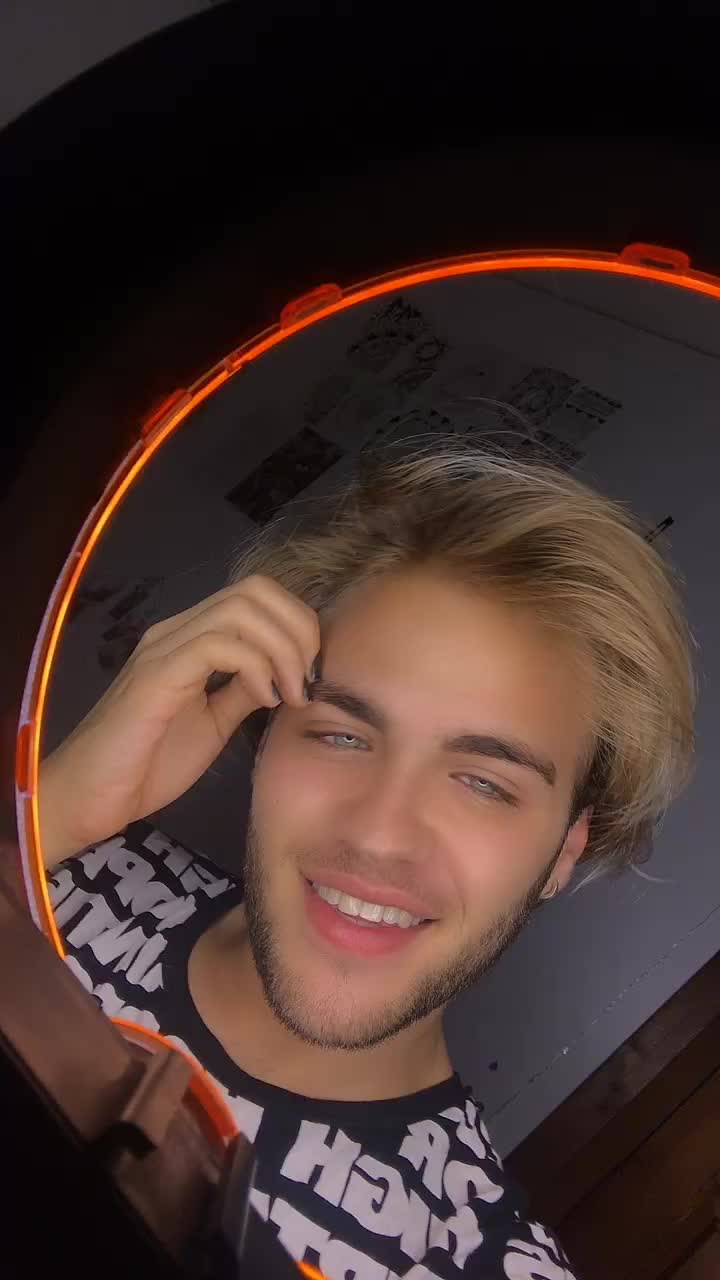 @Adri&aacute;n Fern&aacute;ndez