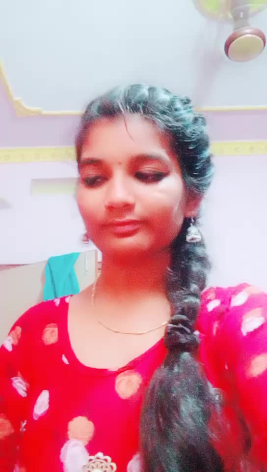 @geethu- selfie33