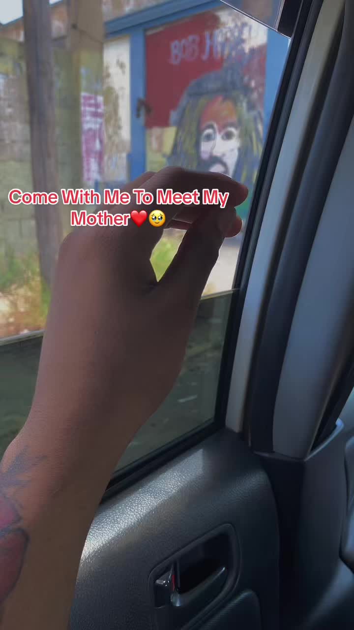 @_theyluvvmimi._