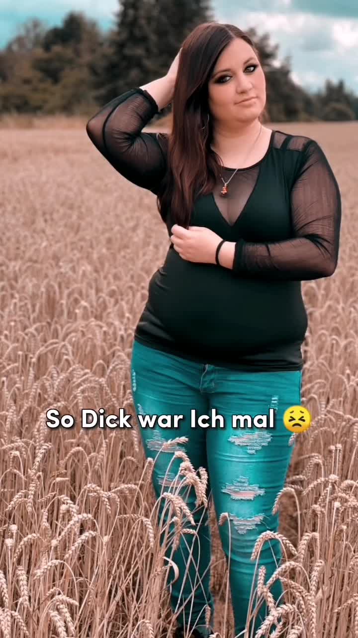 @RacheEngel1993😈