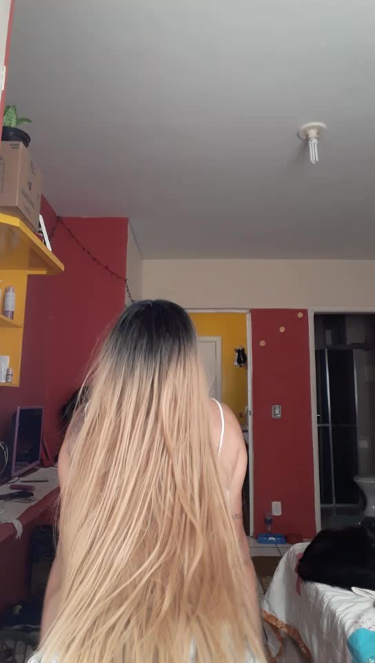 @Trixie_Doll