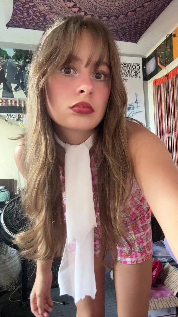 @bella
