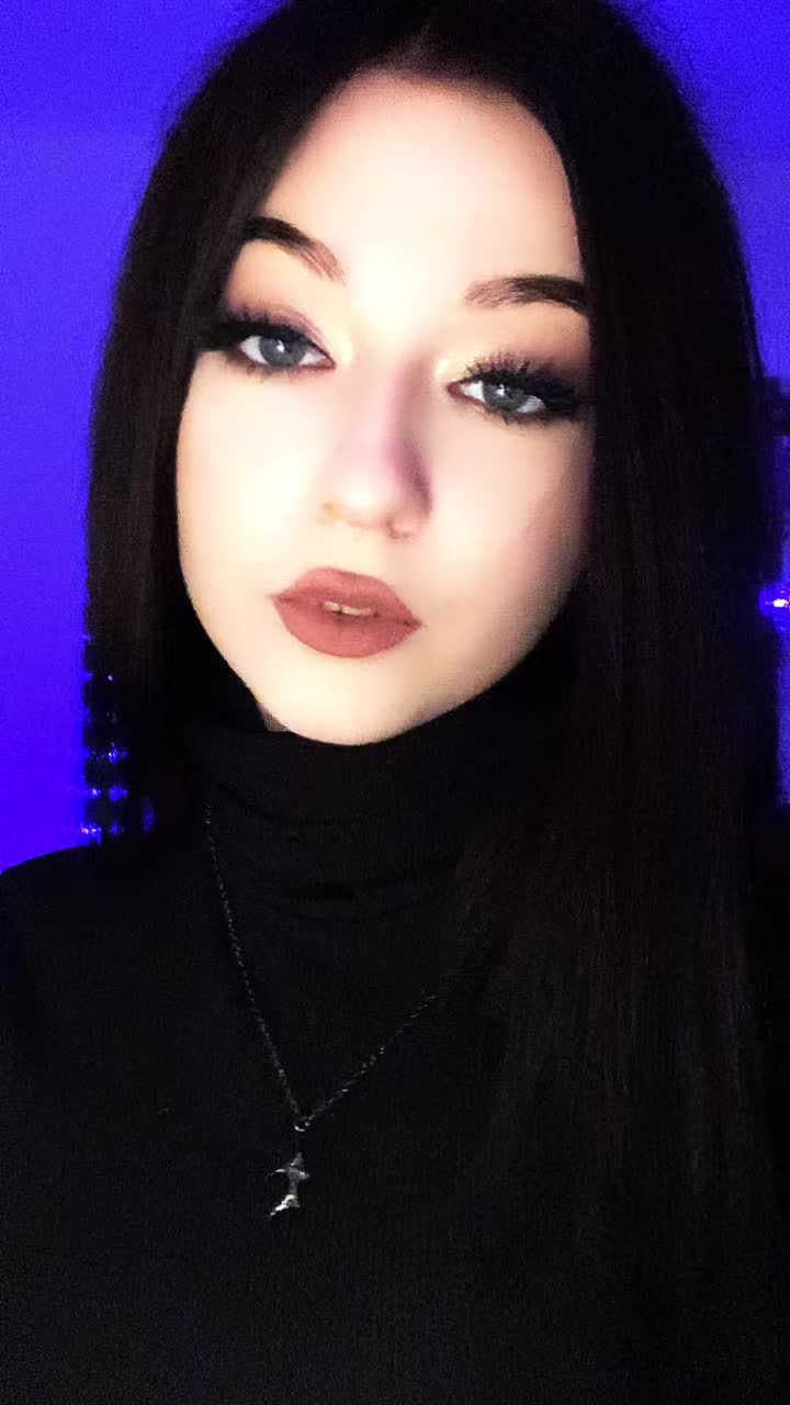 @𝓛💋