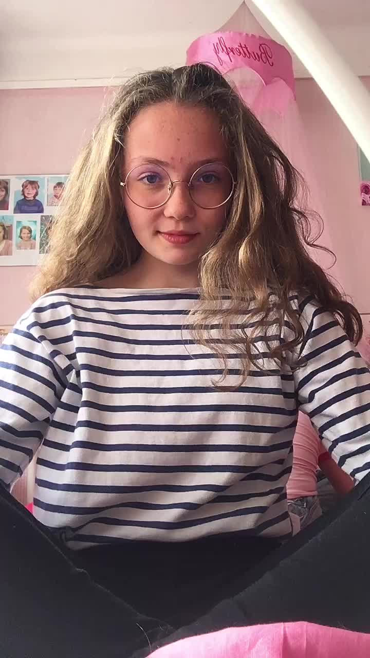 @vi✹