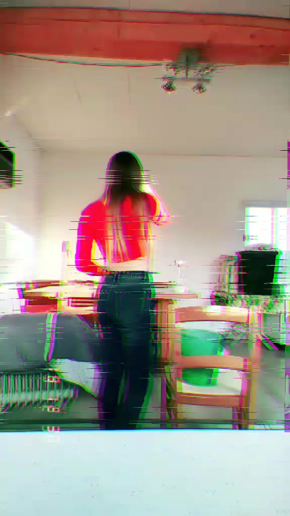 @Rebecca_official03
