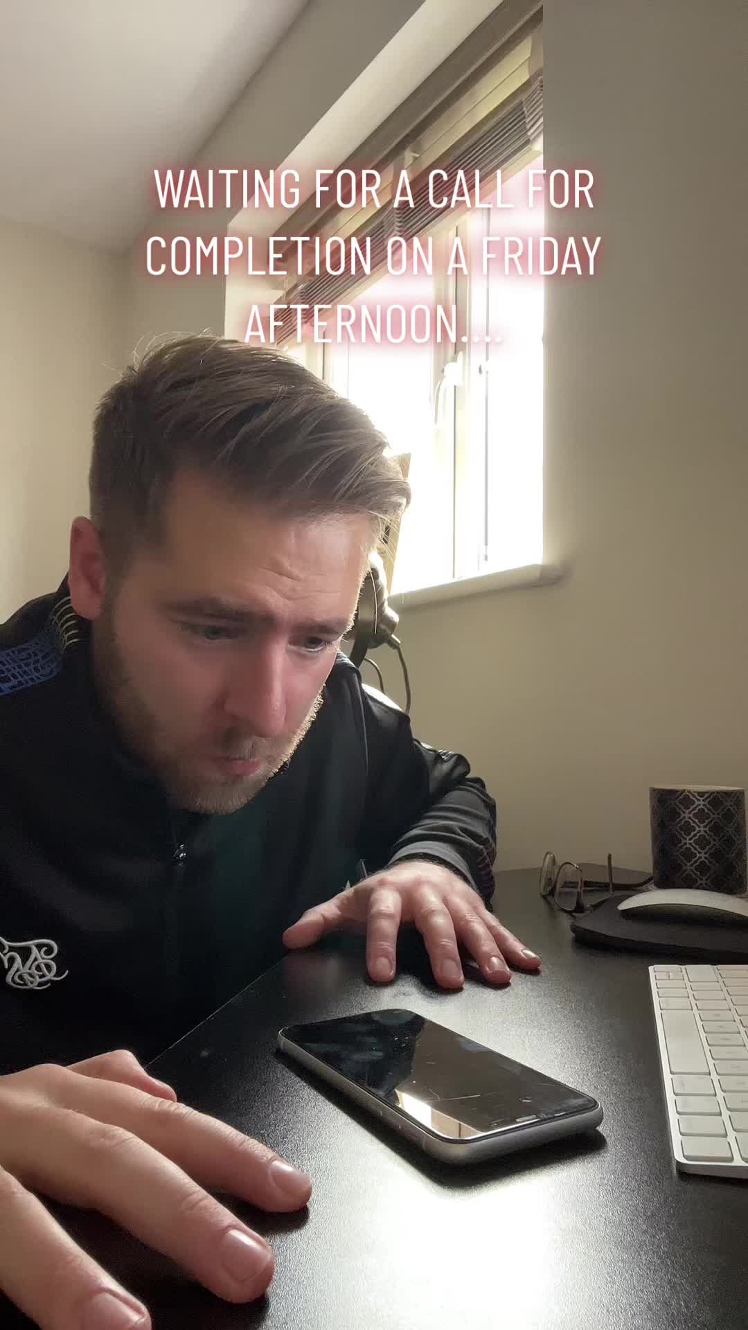 @LeighM