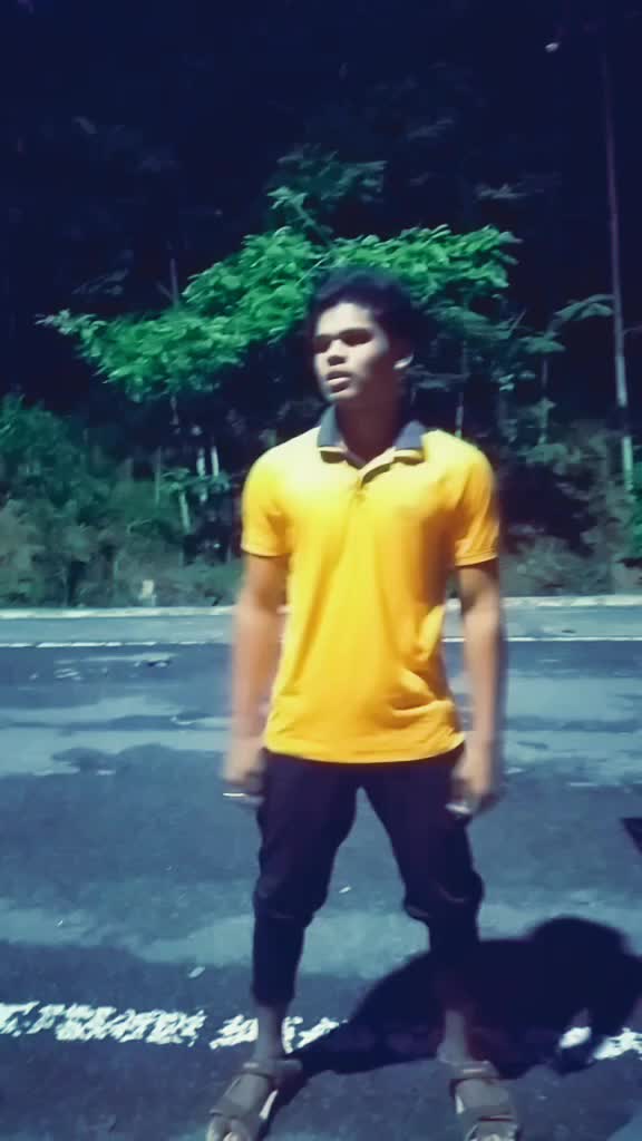 @outstanding boy om💔