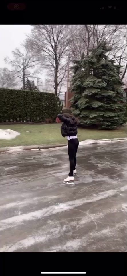 @Melina_skater
