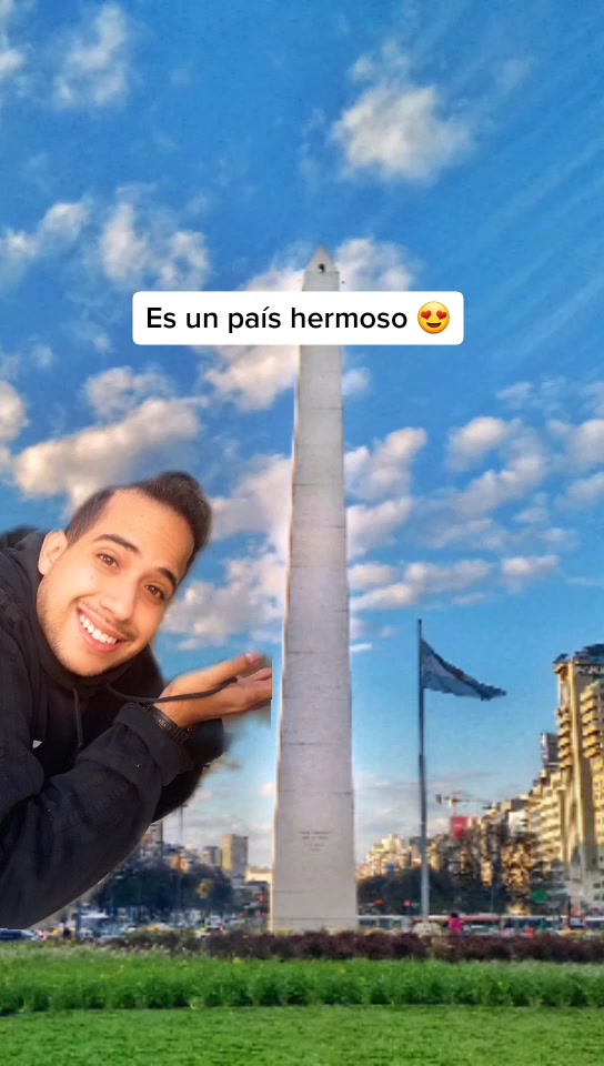 @Jon&aacute;s Fuentes